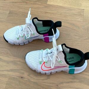 Nearly brand new Nike MetCon3’s, size 5.